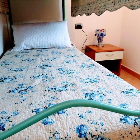 Residenza Rosa Maria Daire Orosei Dış mekan fotoğraf