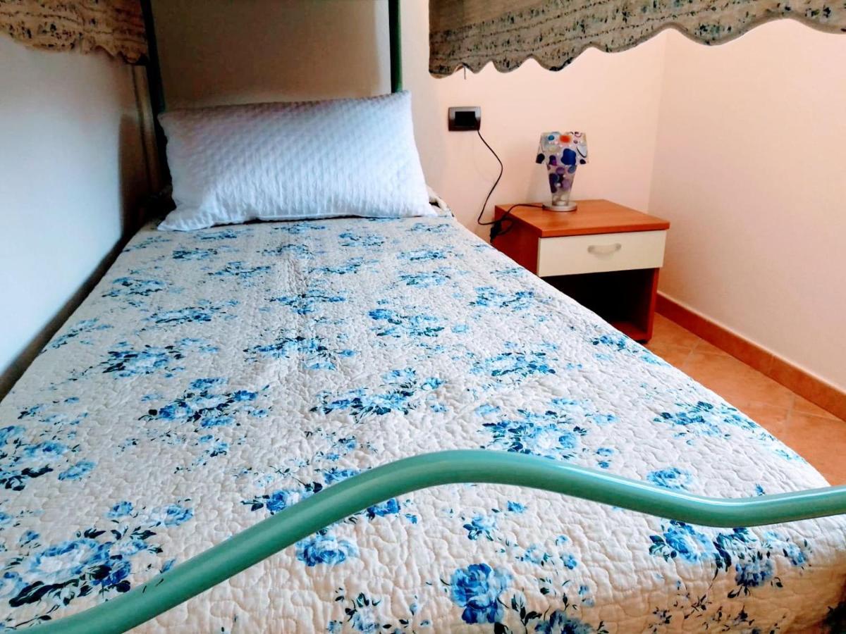 Residenza Rosa Maria Daire Orosei Dış mekan fotoğraf