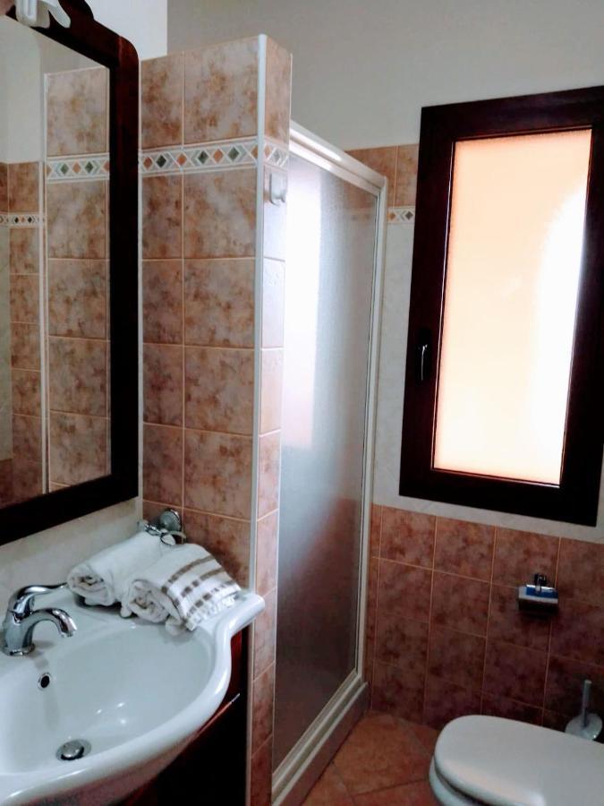 Residenza Rosa Maria Daire Orosei Dış mekan fotoğraf